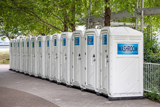 Best Sanitation services for porta potties  in Smithville, TX